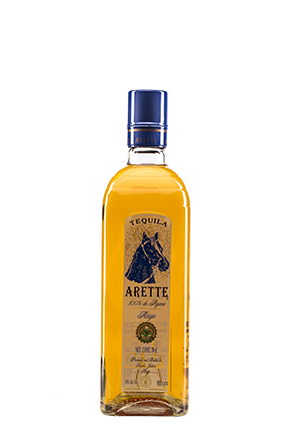 The front of the bottle Arette Añejo Clasico
